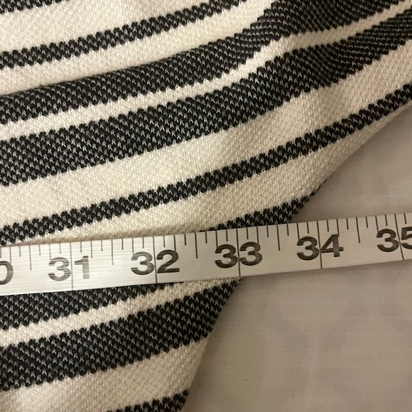 Amelia’s Oversized Striped Dolman Sleeve Cowl Neck Top- Black and White, size L - Picture 7 of 8